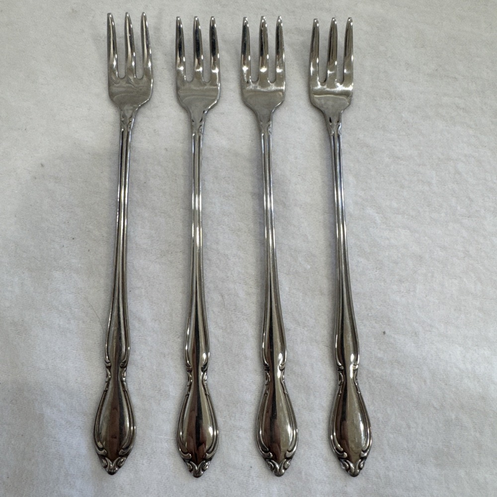 Lot Of 4 Oneida Stainless Strathmore, Heritage Seafood Forks 6" Flatware